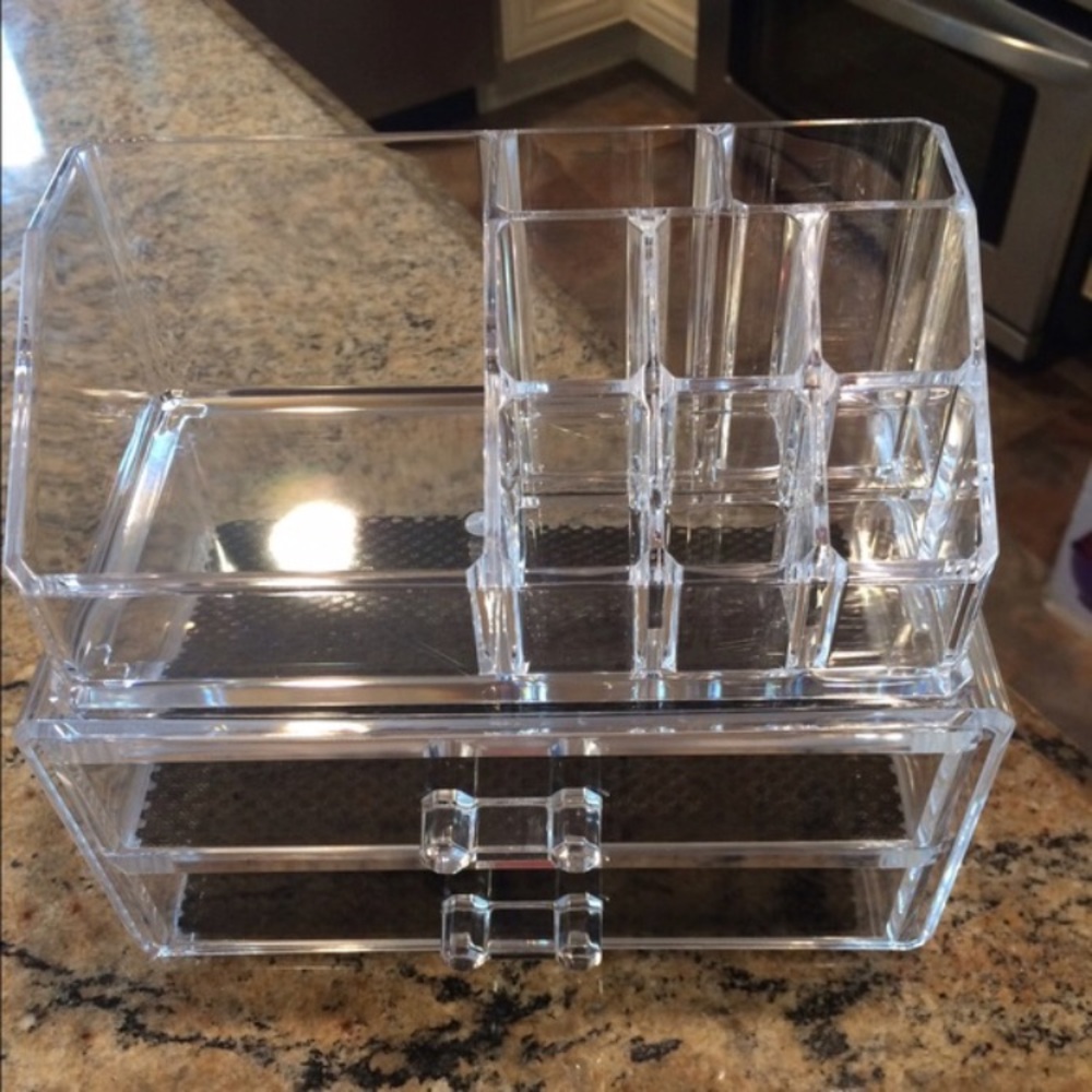 Acrylic makeup holder